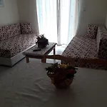 Avlu 4 מלון דירות 4*