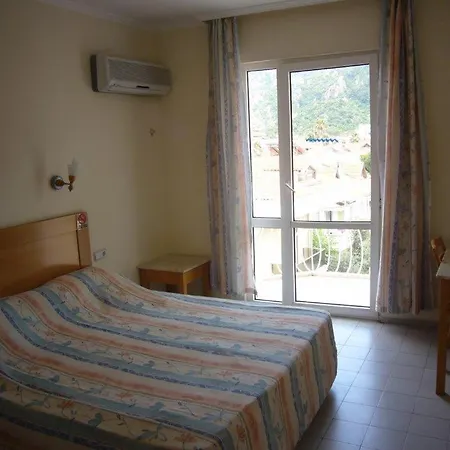 Aparthotel Avlu 4 4*