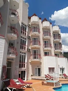 Aparthotel Avlu 4 4*