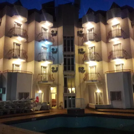 Aparthotel Avlu 4 4*