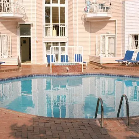 Avlu 4 Aparthotel 4*